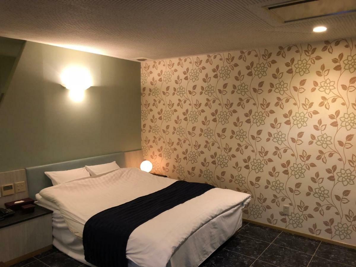Bay Hill Club Higashi Kokura (Adults Only) Hotel Kitakyushu Buitenkant foto